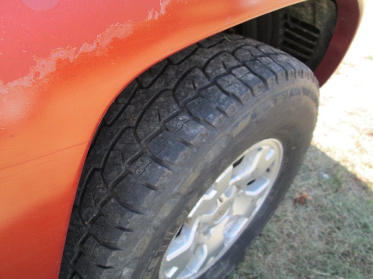 2005-toyota-tacoma-image-14
