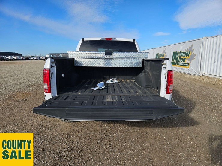 2016-ford-f150-image-14