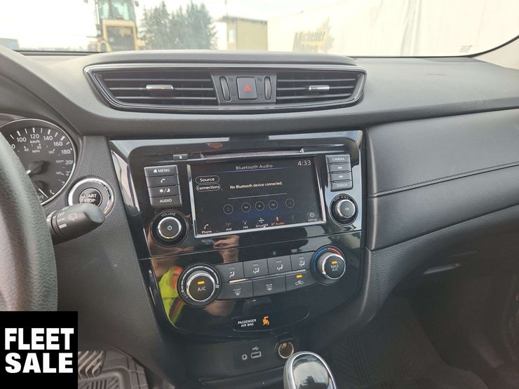 2019-nissan-rogue-image-21