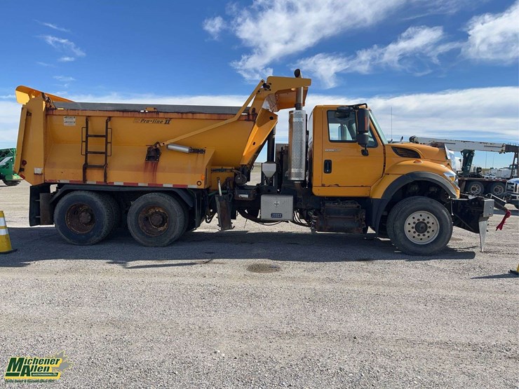 international-workstar-7600-image-7
