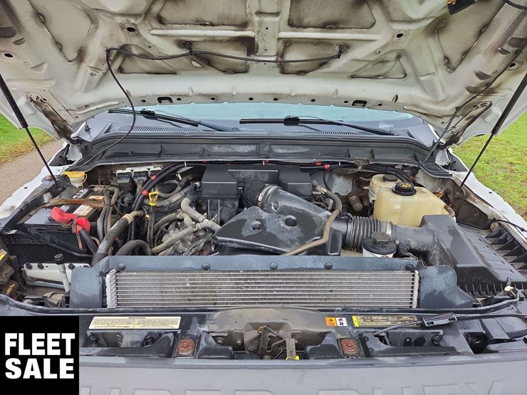 2011-ford-f350-image-26