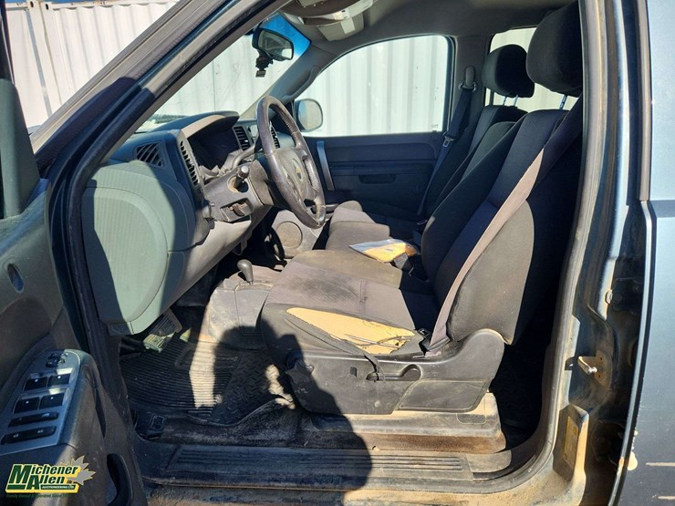 2012-chevrolet-silverado-1500-image-12
