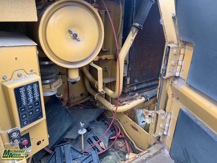 caterpillar-320-image-19