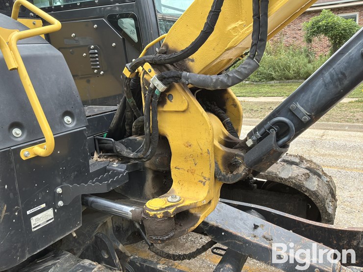 2019-yanmar-sv100-image-15