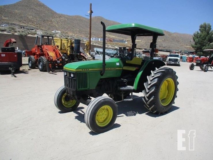 1995-john-deere-5200-image-1