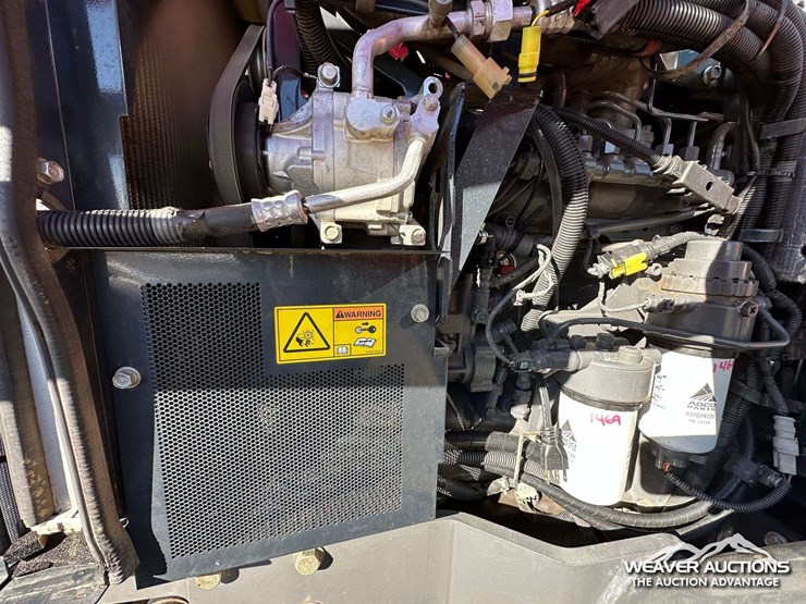 2013-massey-ferguson-4610-image-62