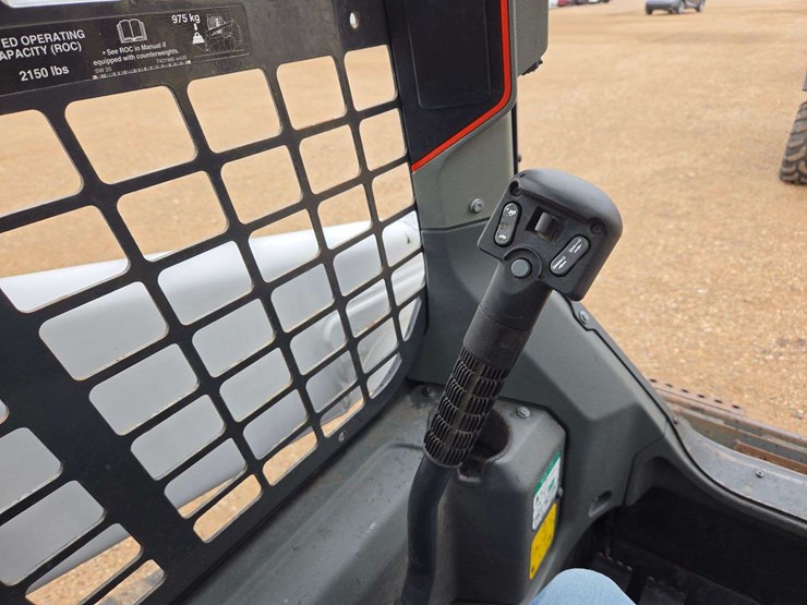 2022-bobcat-t62-image-10