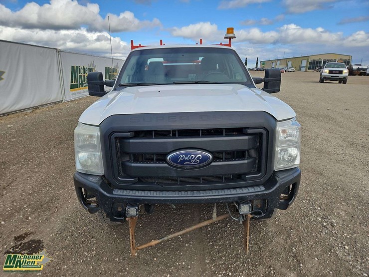 2011-ford-f350-image-8