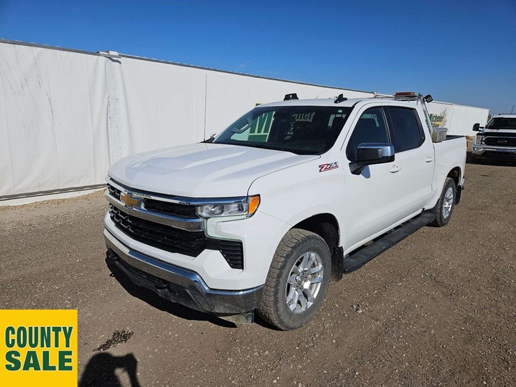 2023-chevrolet-silverado-1500-image-1