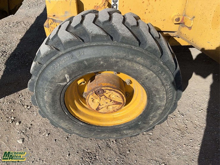 1994-deere-410d-image-8