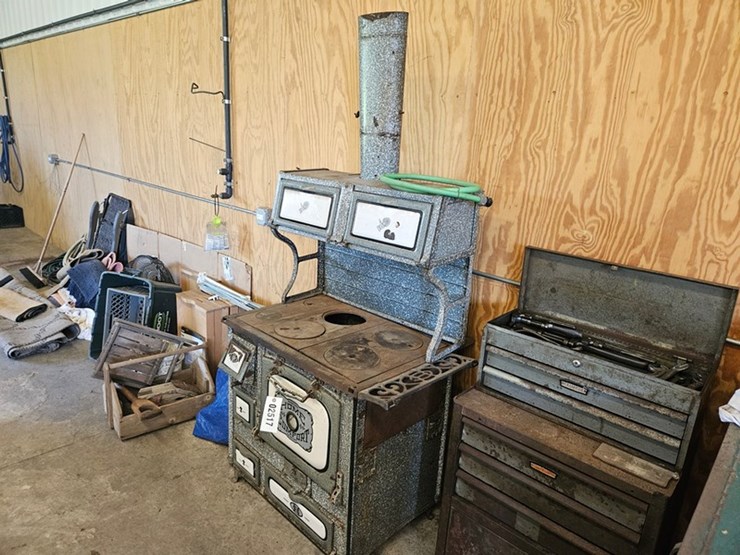 #2517-•-wrought-iron-range-co.-b30-antique-stove-image-23