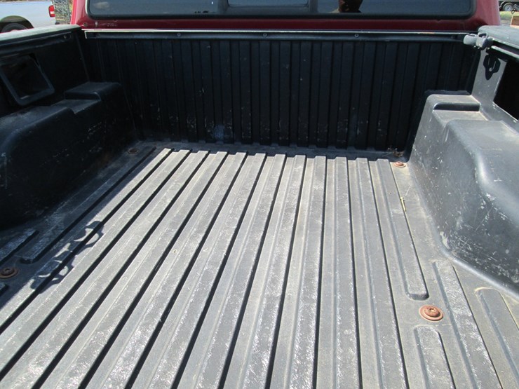 2005-toyota-tacoma-image-10