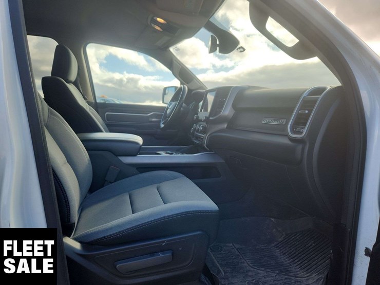 2020-dodge-1500-image-19