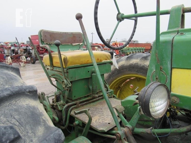1957-john-deere-620-image-11