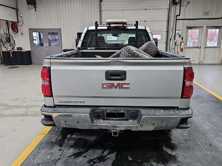 2014-gmc-sierra-1500-image-4
