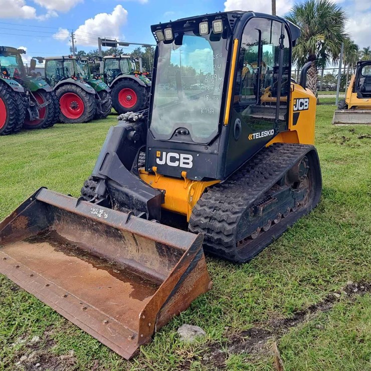 JCB 3TS-8T