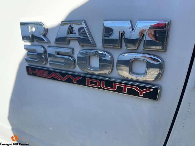 2018-ram-3500-slt-image-14