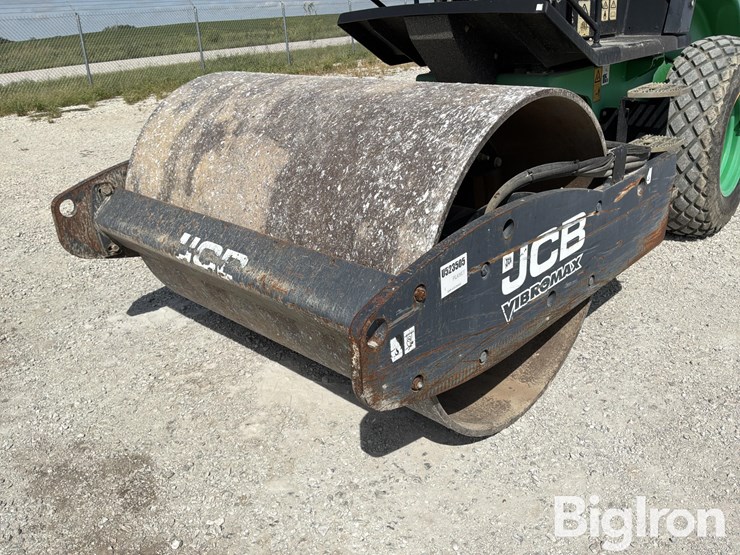 2013-jcb-vibromax-vm75-vibratory-smooth-drum-roller-image-18
