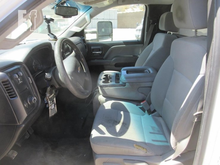 2015-chevrolet-2500hd-image-7
