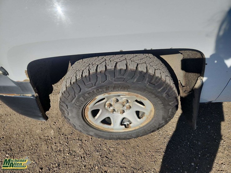 2014-chevrolet-silverado-1500-image-9