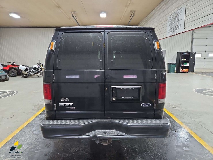 2013-ford-e150-image-4