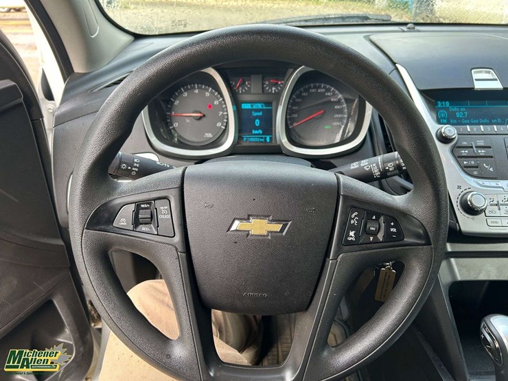 2015-chevrolet-equinox-image-14