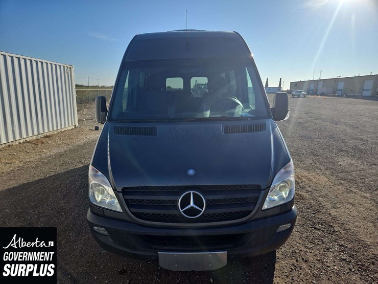 2012-mercedes-benz-sprinter-2500-image-8