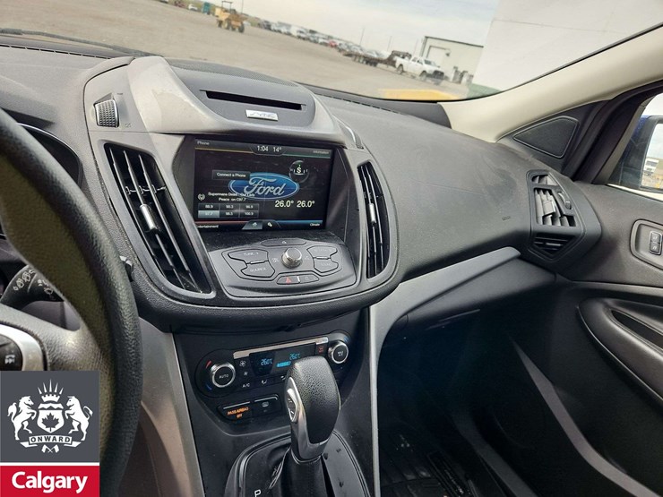 2015-ford-escape-se-image-23