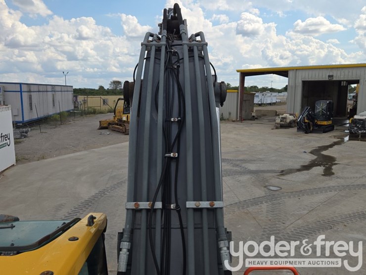 2021-volvo-ec200el-image-60