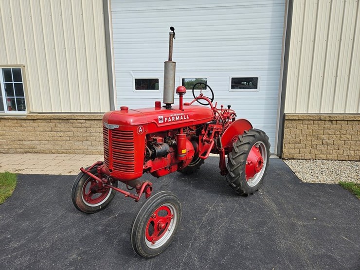 #2507-•-farmall-model-a-tractor-image-1