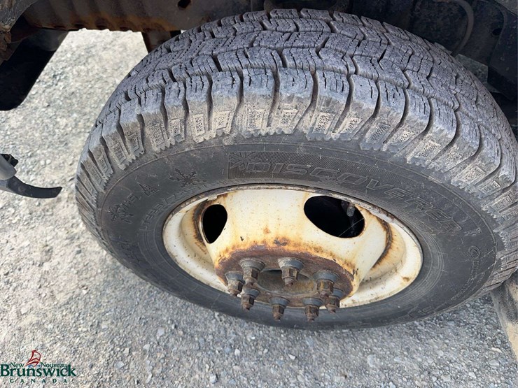 2014-ford-e450-image-9
