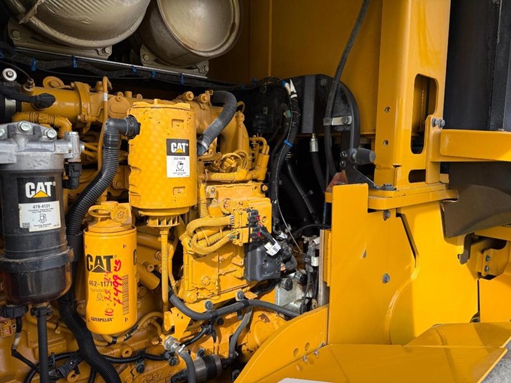 caterpillar-938m-image-51