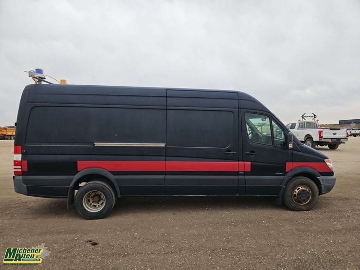 2013-mercedes-benz-sprinter-3500-image-7