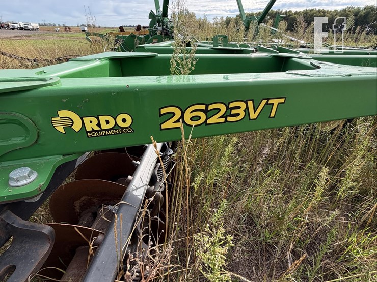 john-deere-2623vt-image-2