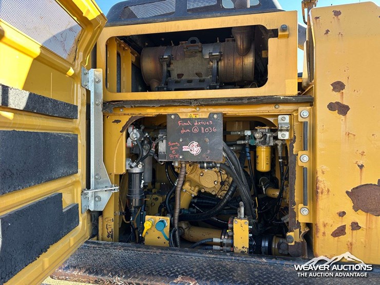 caterpillar-324e-image-75