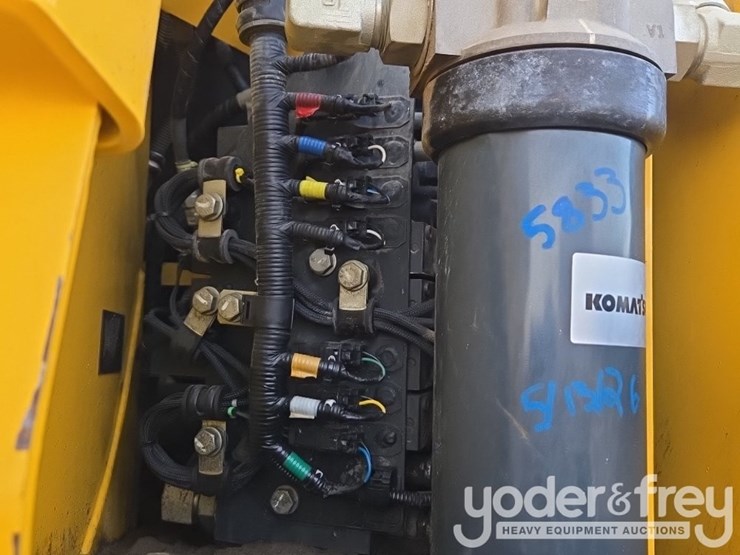 2023-komatsu-d61px-24-image-38