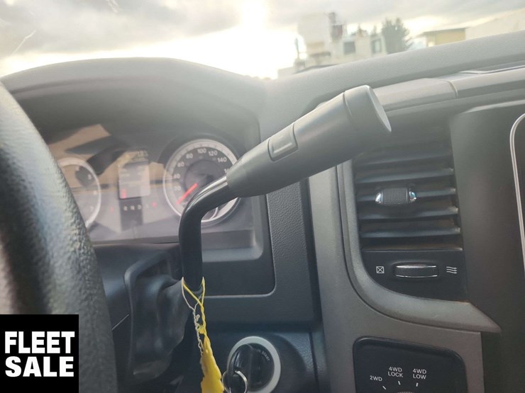 2014-dodge-1500-image-21