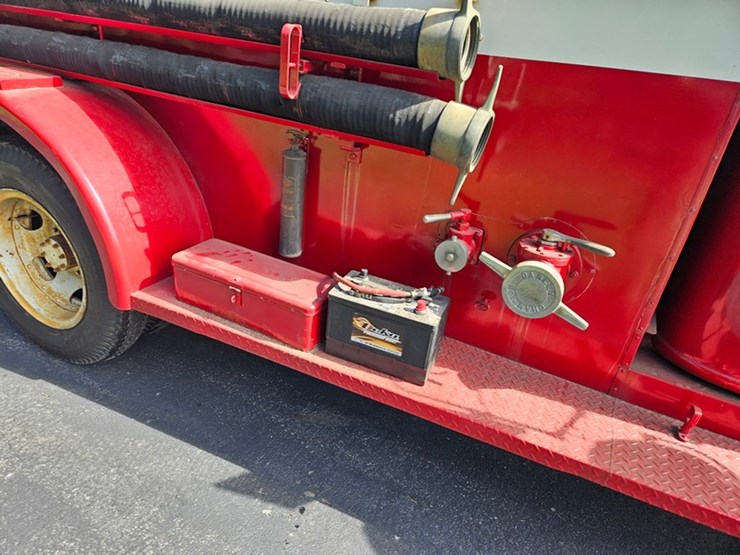 #2514-•-1947-gmc-ec-303-fire-truck-image-15