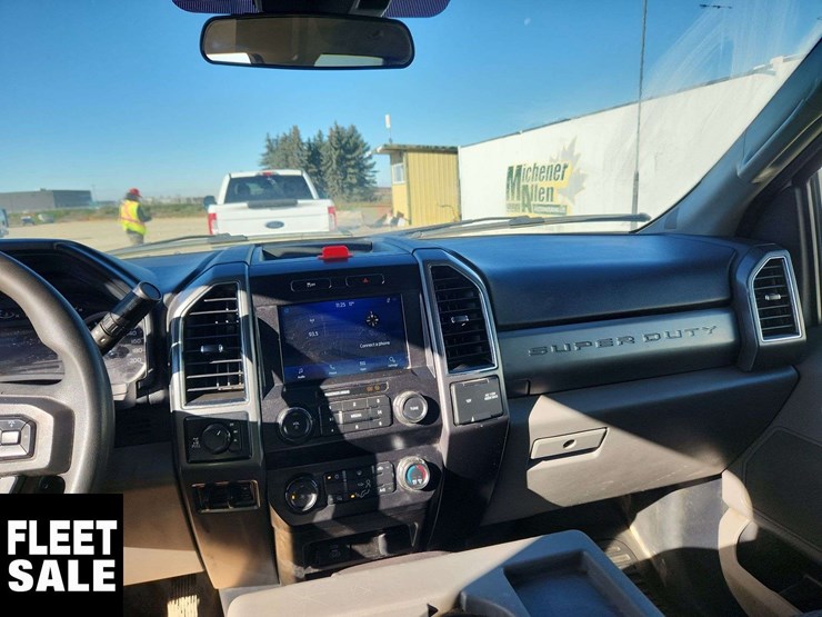 2022-ford-f250-image-19