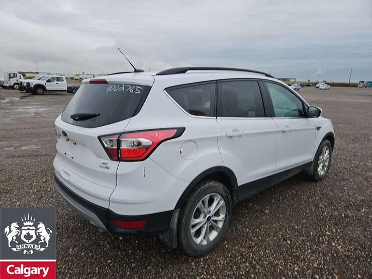 2017-ford-escape-se-image-4