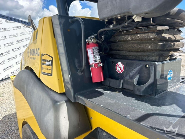 2017-bomag-bw11-image-25
