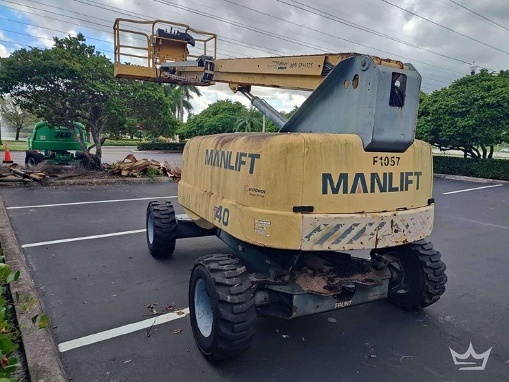 2005-manitowoc-t40-4x4-40ft-articulating-boom-lift-image-4