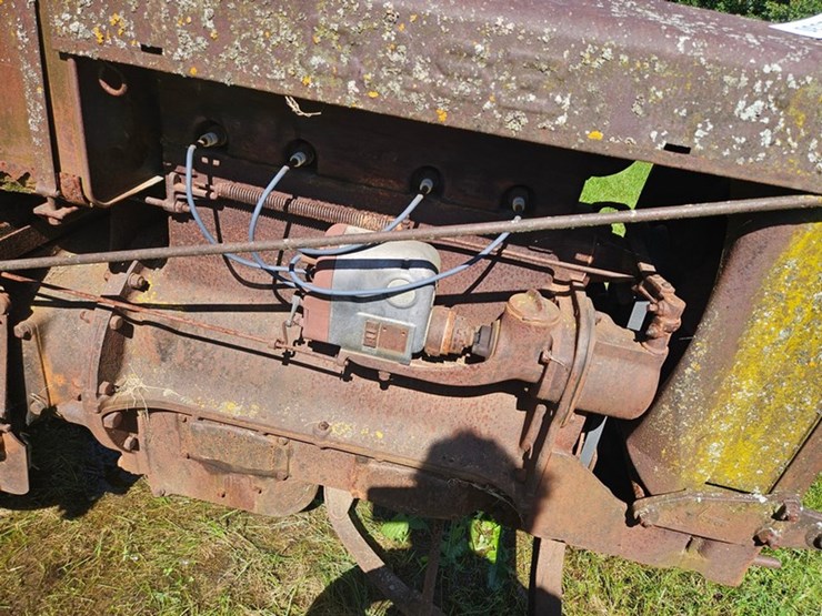#2530-•-1939-case-c-tractor-image-14