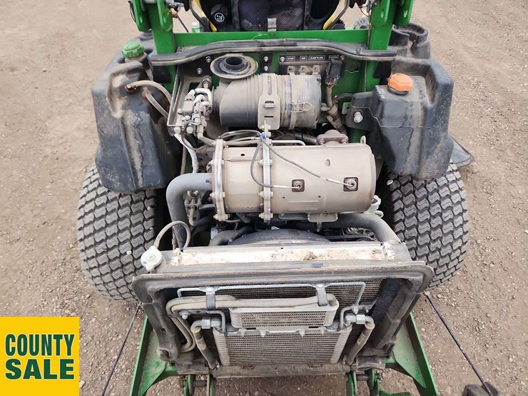 2020-john-deere-z997r-image-23