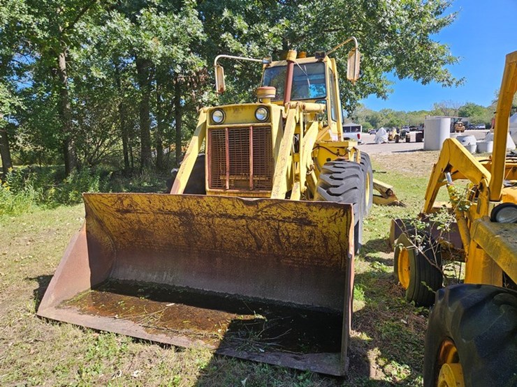 #2533-•-bucyrus-erie-200-4-series-iii-dynahoe-backhoe-image-8