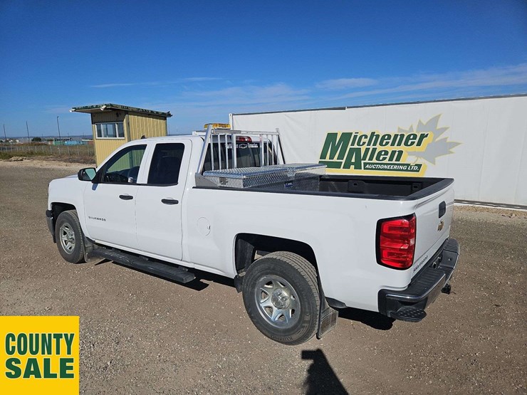 2015-chevrolet-silverado-1500-image-3