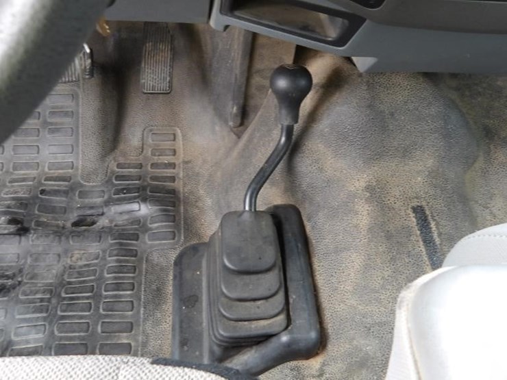 2011-ford-f350-image-22