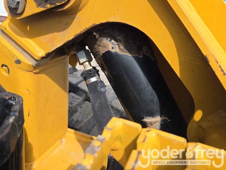 2019-caterpillar-289d-image-22
