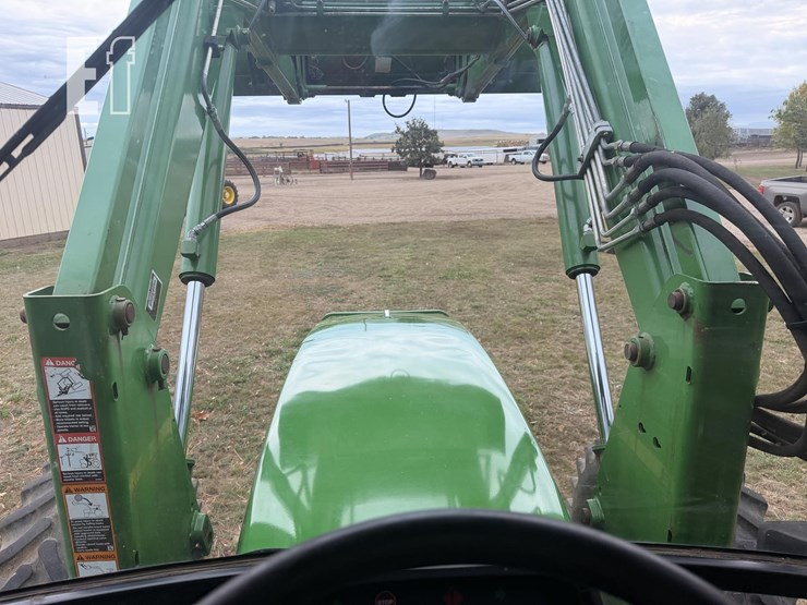2000-john-deere-7510-image-18