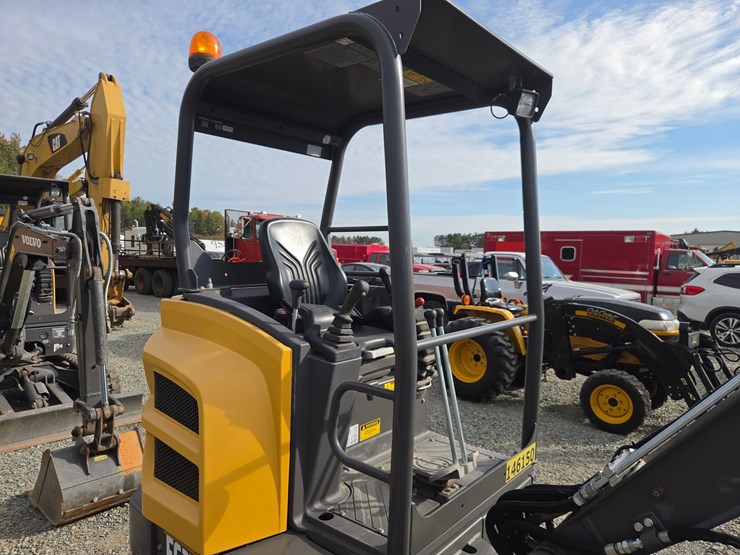 volvo-ec27d-image-34